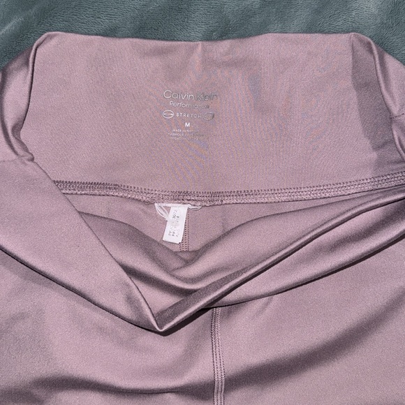 Calvin Klein pinkish leggings. - Picture 3 of 4